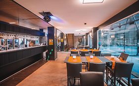 Hotel Le Midi